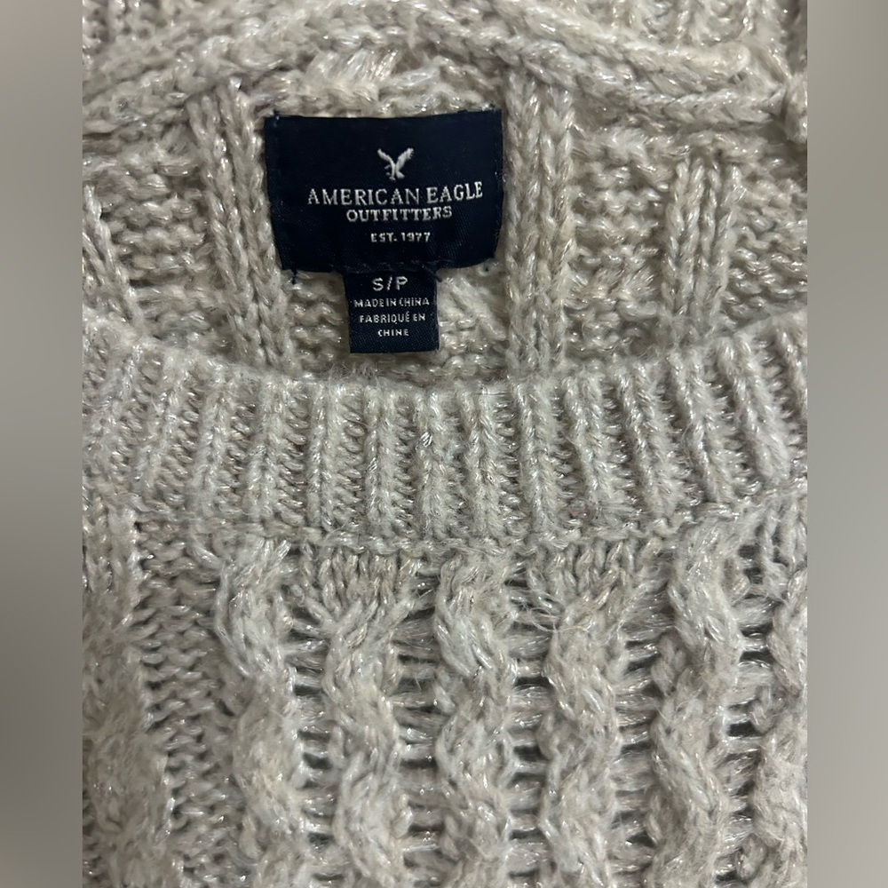 American Eagle Sparkly Gray Beige Cable Knit Sweater Small - Picture 2 of 5